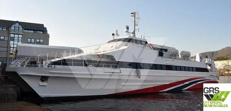 Kapal pelayaran untuk dijual