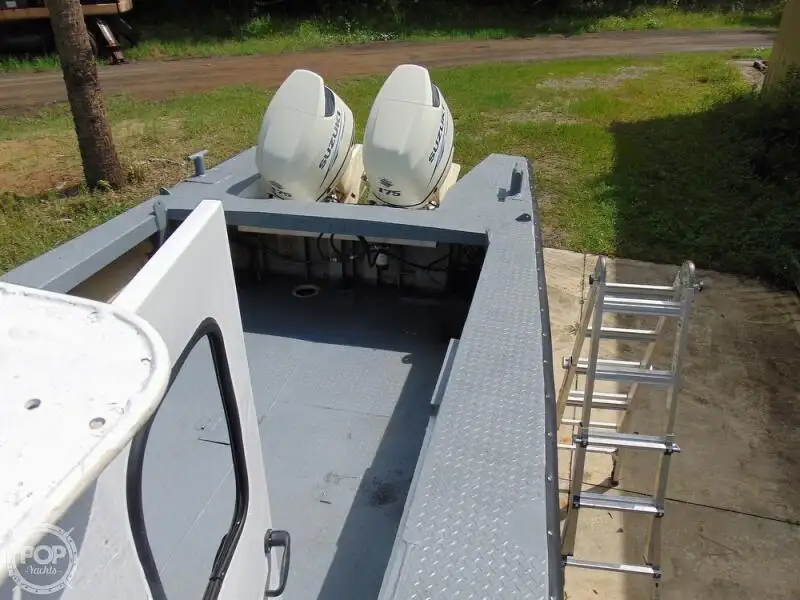 Kapal rondaan untuk dijual