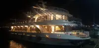 Kapal pelayaran untuk dijual