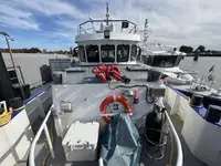 Kapal rondaan untuk dijual