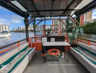 Kapal pelayaran untuk dijual
