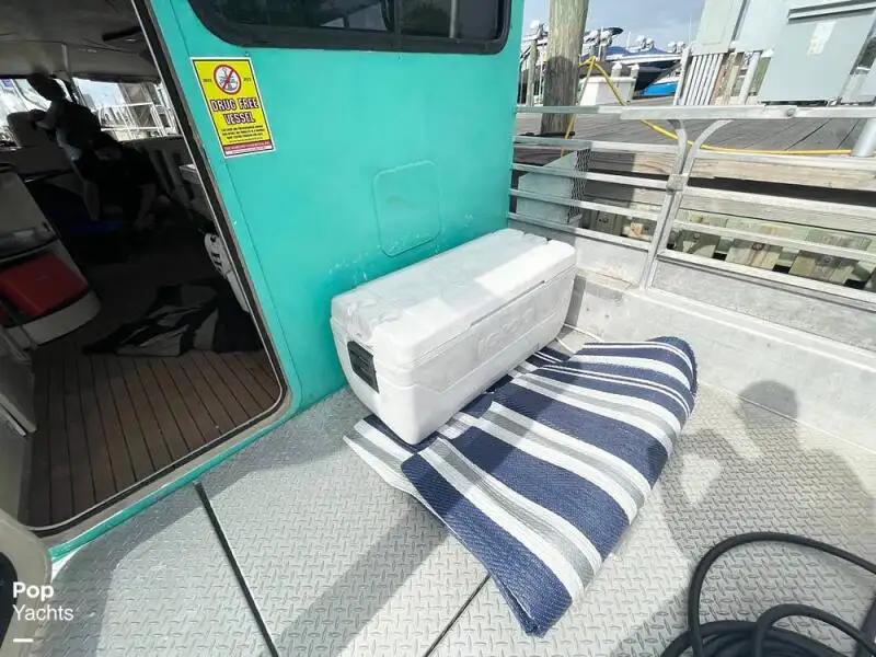 Kapal pelayaran untuk dijual