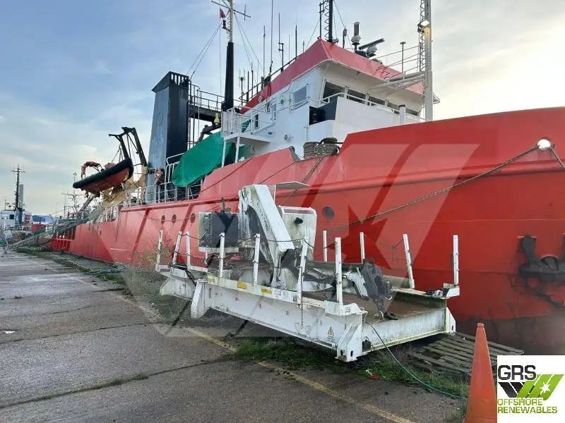 Kapal bekalan untuk dijual