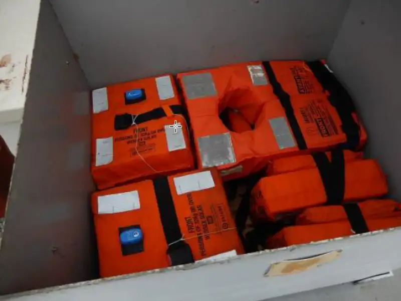 Kapal kerja untuk dijual