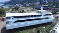 Kapal penumpang untuk dijual