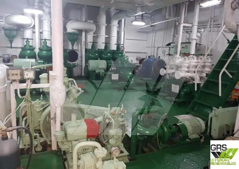 Kapal kren untuk dijual