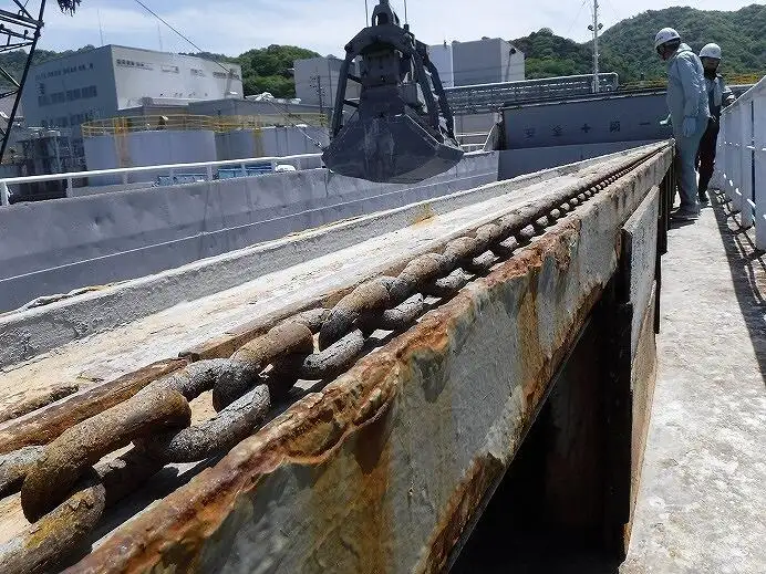 Kapal pengangkut pukal untuk dijual