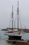 Kapal feri untuk dijual