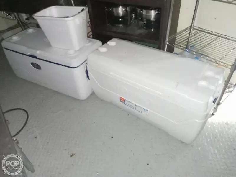 Kapal pelayaran untuk dijual