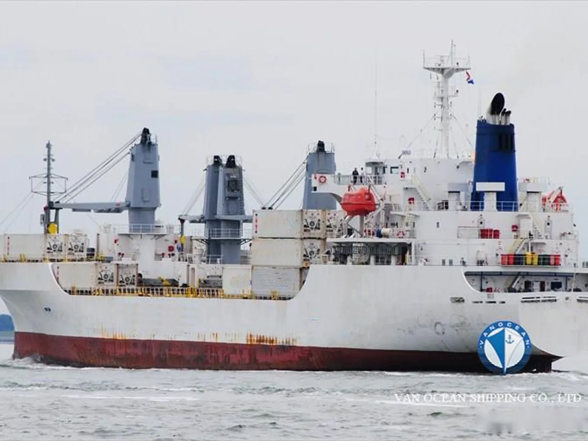 Kapal peti sejuk untuk dijual