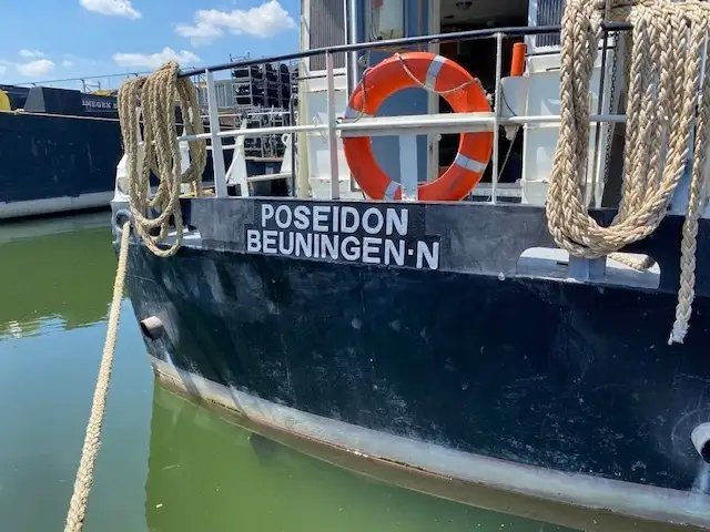 Kapal pengorek untuk dijual