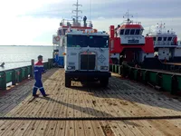 Kapal pendaratan, tangki untuk dijual