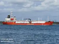 Oil/Chemical tanker untuk jualan