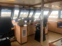 Kapal anak kapal untuk dijual