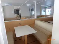 Kapal feri untuk dijual