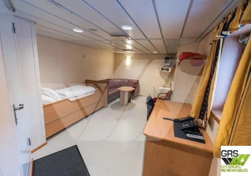 Kapal kerja untuk dijual