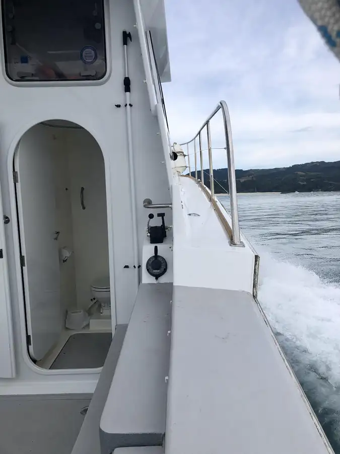 Kapal penyelidik untuk dijual