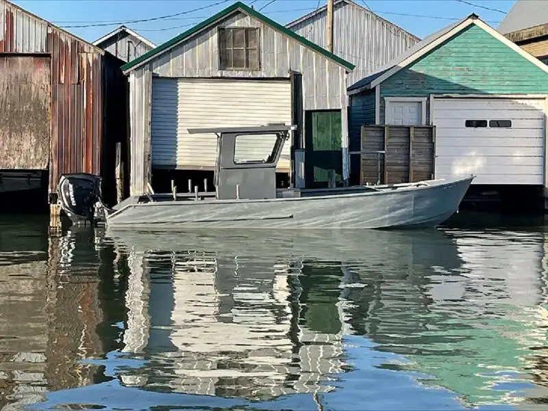 Kapal kerja untuk dijual