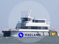 Kapal anak kapal untuk dijual