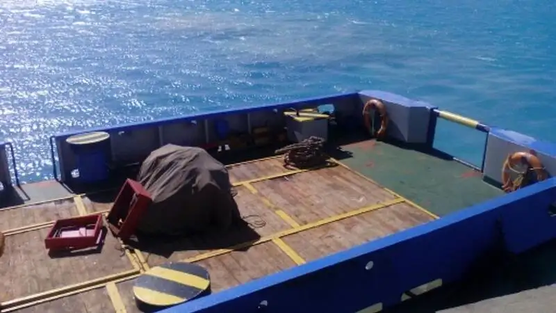 Kapal kerja untuk dijual