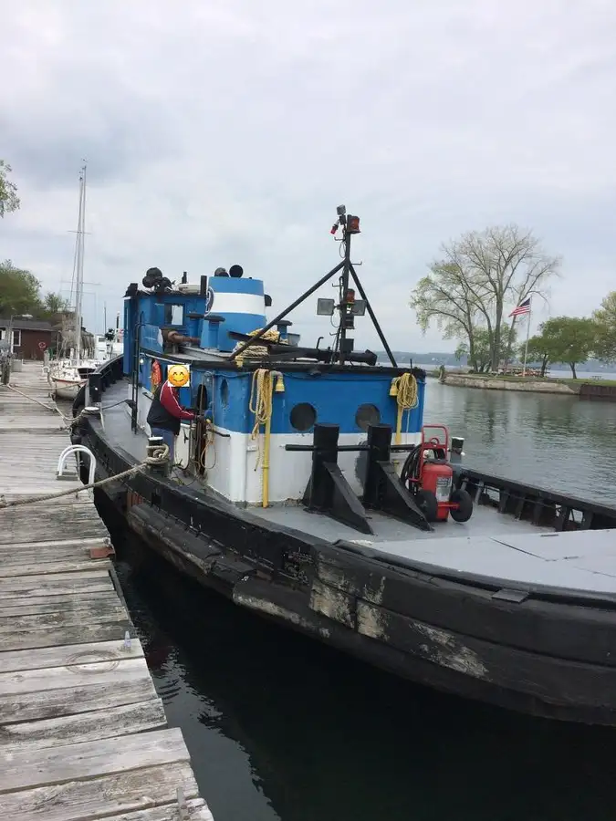 Kapal tunda untuk dijual
