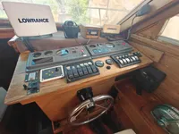 Kapal kerja untuk dijual