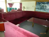 Kapal feri untuk dijual