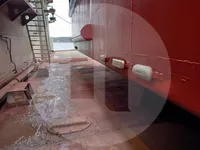 Kapal kren untuk dijual