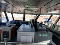 Kapal anak kapal untuk dijual