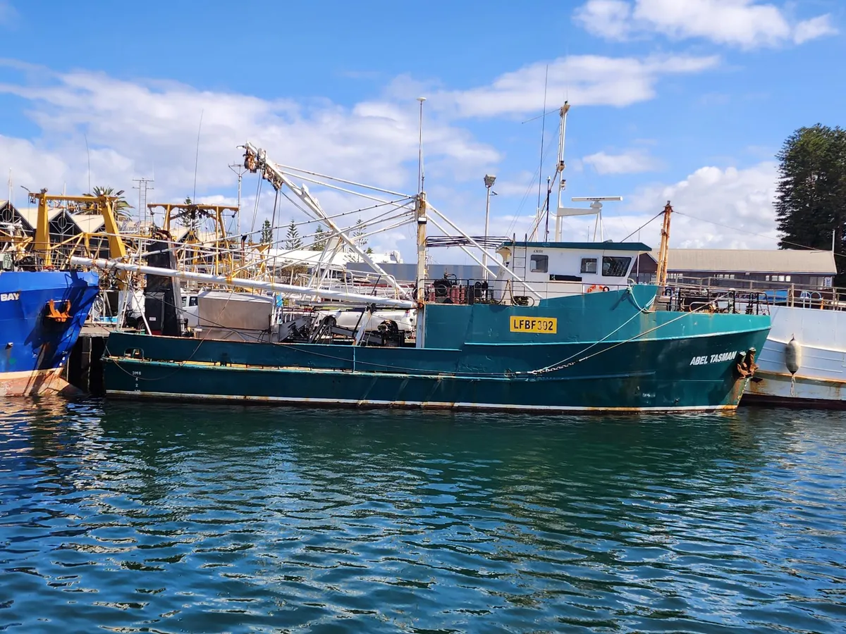 Kapal pukat untuk dijual