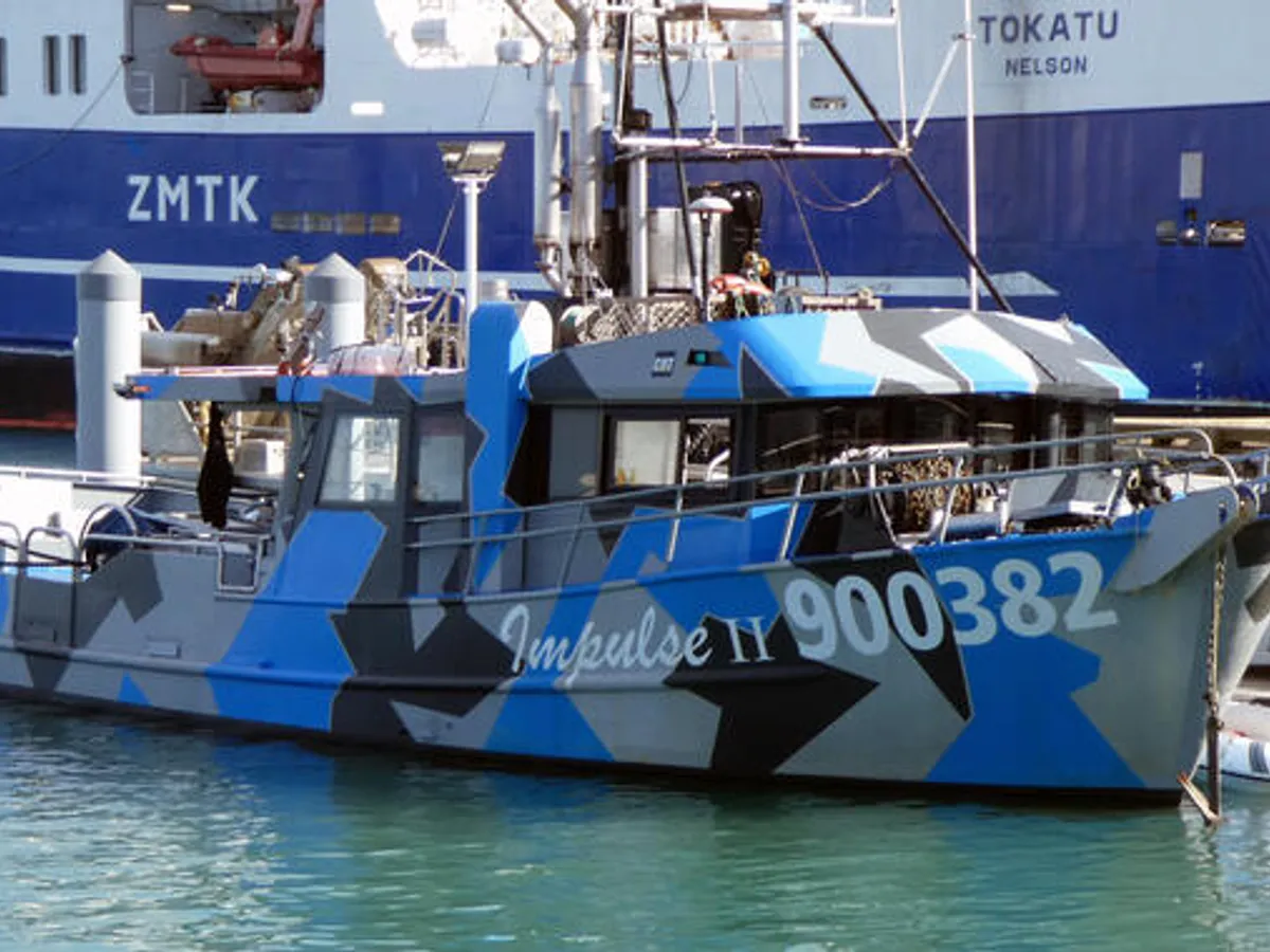 Kapal feri untuk dijual