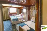 Kapal pelayaran untuk dijual