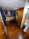 Kapal kontena untuk dijual