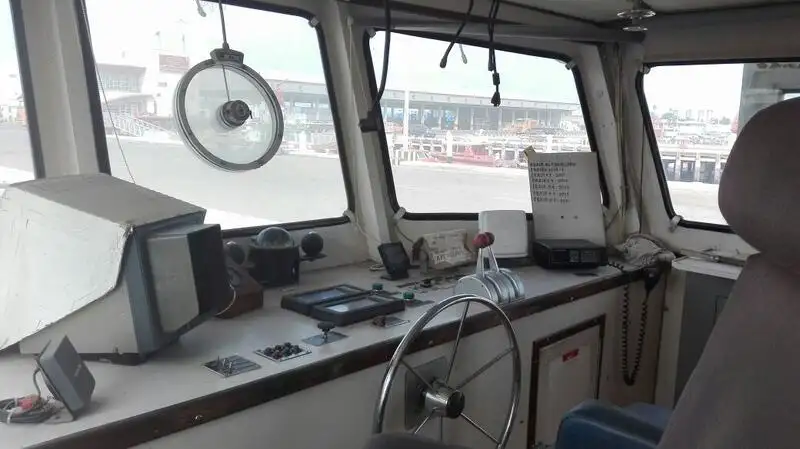 Kapal rondaan untuk dijual