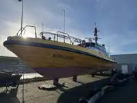 Kapal pandu untuk dijual