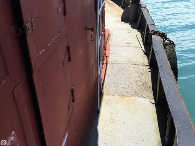 Kapal tunda untuk dijual