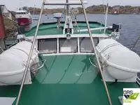 Kapal penginapan untuk dijual