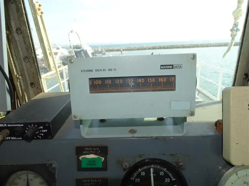 Kapal kerja untuk dijual