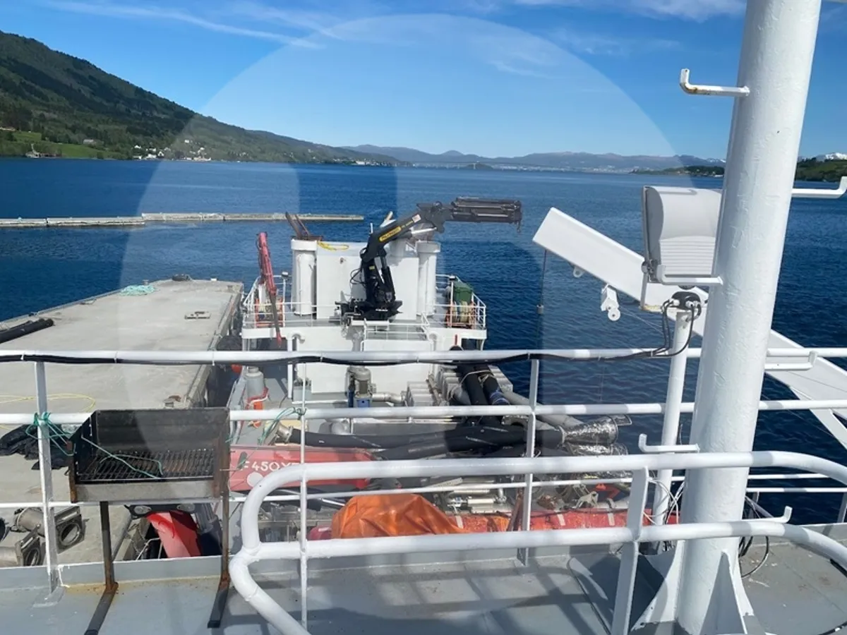 Kapal tinjauan untuk dijual