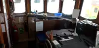 Kapal rondaan untuk dijual