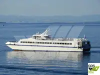 Kapal pelayaran untuk dijual
