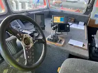 Kapal anak kapal untuk dijual