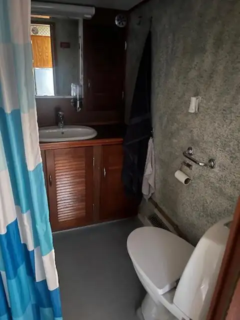 Kapal rondaan untuk dijual