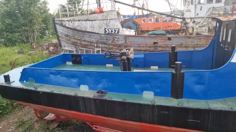 Kapal kerja untuk dijual
