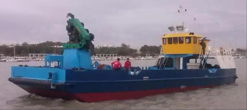 Kapal kerja untuk dijual