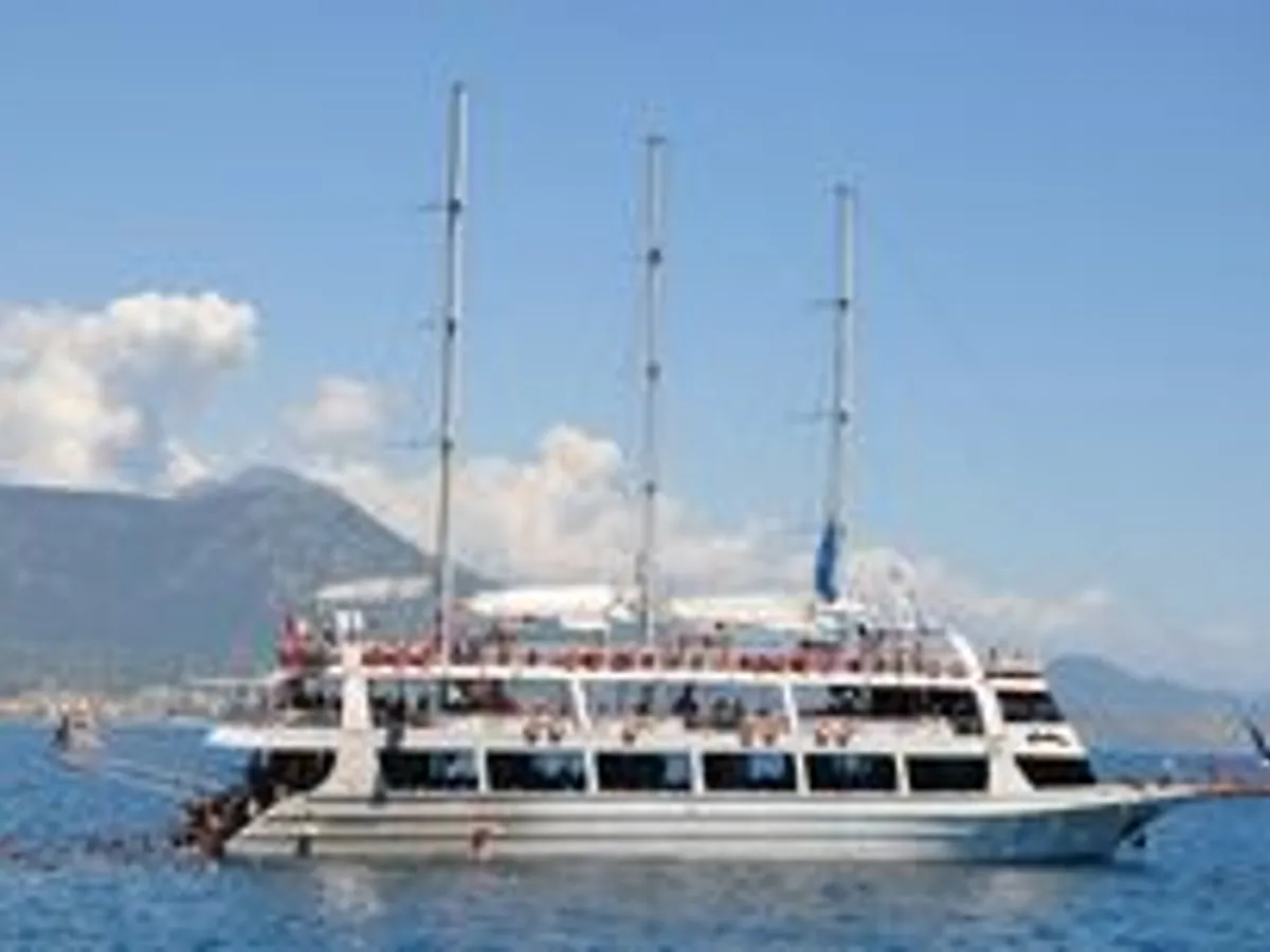 Kapal penumpang untuk dijual