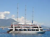 Kapal penumpang untuk dijual