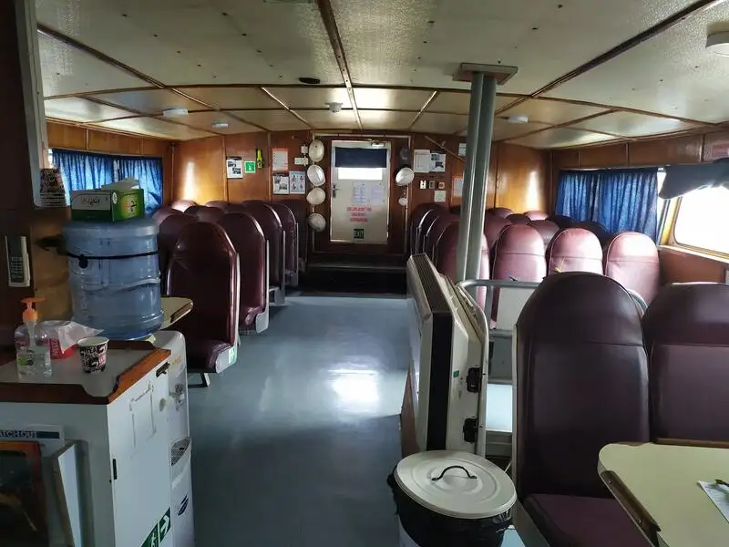 Kapal bekalan untuk dijual