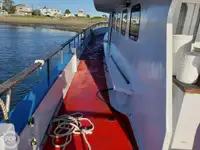 Kapal feri untuk dijual