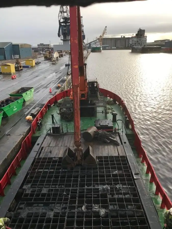 Kapal pengorek untuk dijual